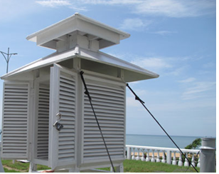 Ảnh minh họa: Thiết bị đo nhiệt độ nắng nóng tại khu vực Quy Nhơn của Đài Khí tượng Thủy văn Bình Định –P/H