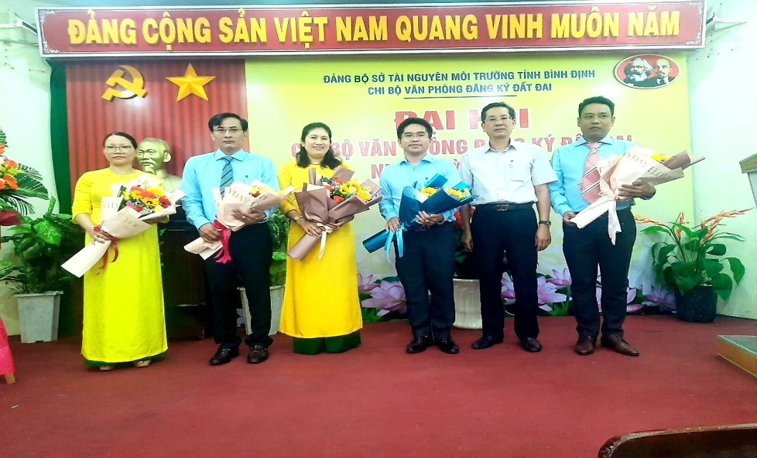 Đại hội Chi bộ Văn phòng Đăng ký đất đai tỉnh Bình Định nhiệm kỳ 2022 – 2025