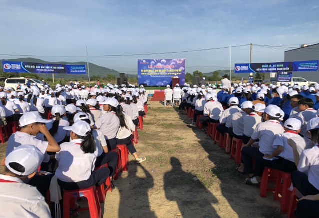 Lễ phát động ra quân dọn vệ sinh bãi biển hưởng ứng Tuần lễ Biển và Hải đảo Việt Nam, Ngày Đại dương thế giới năm 2024.